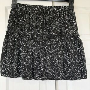 Black and white polka dot skirt. Size S
